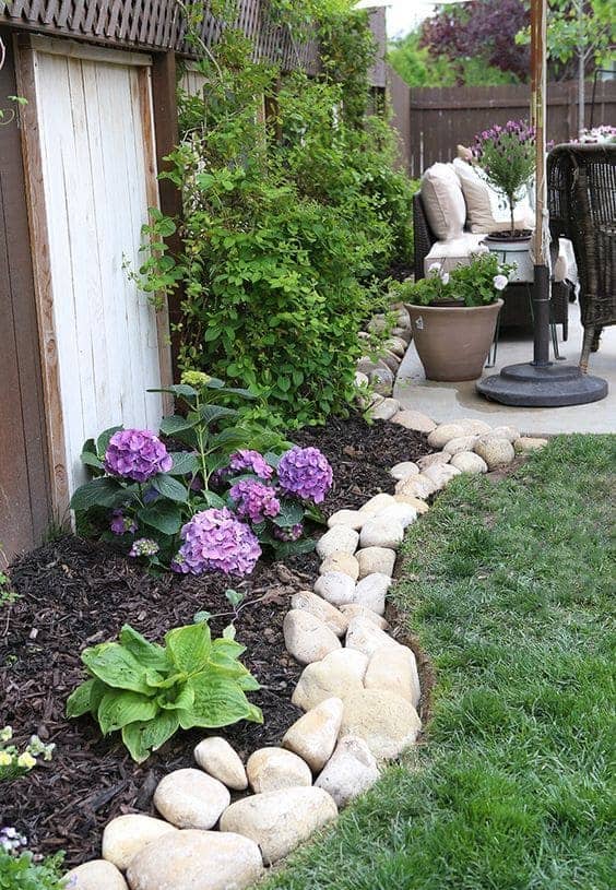 Amazing River Rock Landscaping Ideas