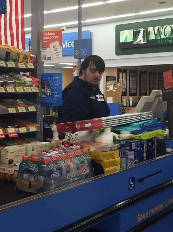 45+ Pictures People Couldn’t Believe Their Eyes At The Store