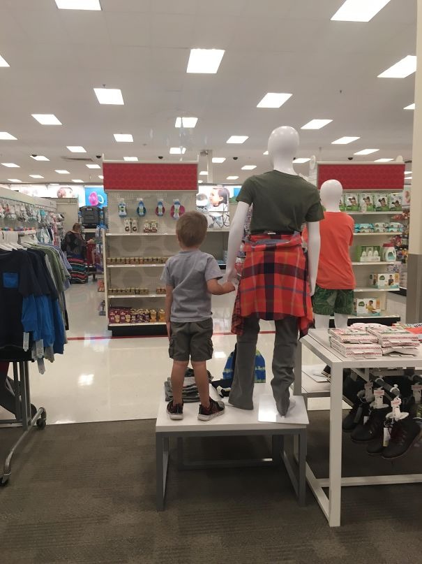 45+ Pictures People Couldn’t Believe Their Eyes At The Store